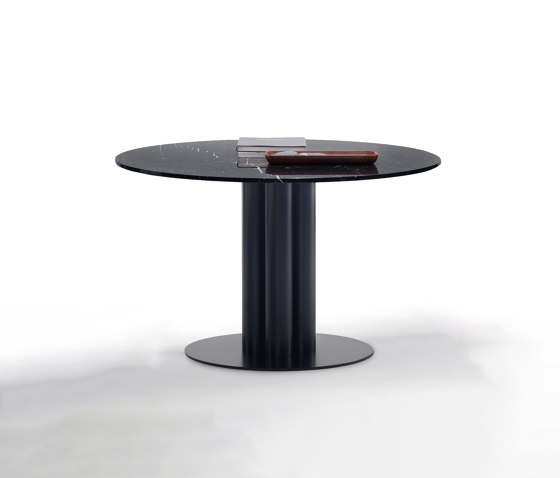 Goya Table | Mesas comedor | ARFLEX