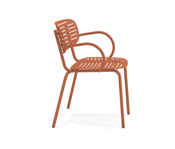 Mom Armchair | 640 | Chairs | EMU Group