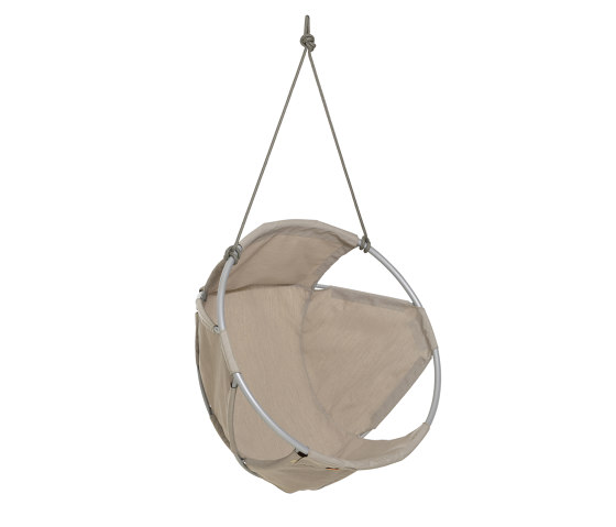 Cocoon Hang Chair Outdoor Beige | Balancelles | Trimm Copenhagen