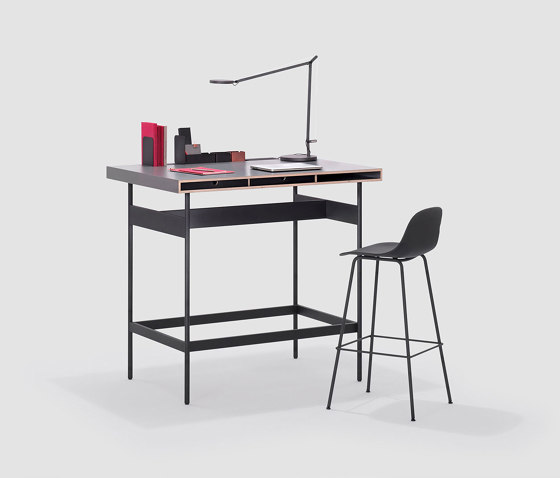 STUDIO FACT high | Standing tables | Bene