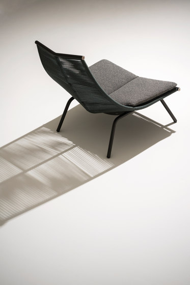 LAZE 002  Lounge Chair | Armchairs | Roda