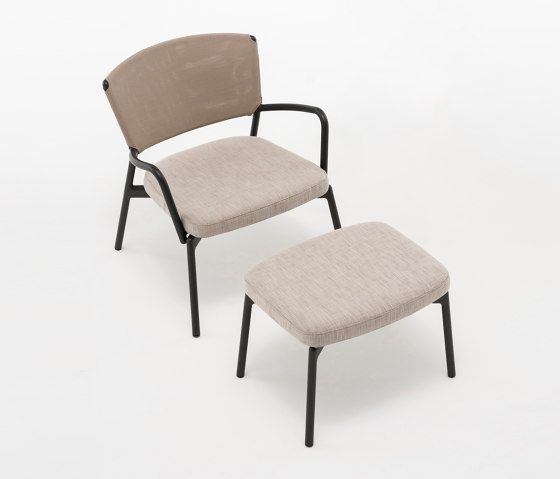PIPER 027 Lounge Chair | Armchairs | Roda