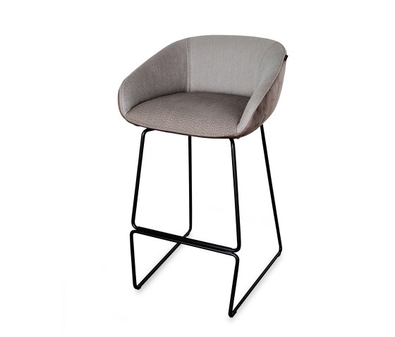 Perch | Bar stools | IKONO