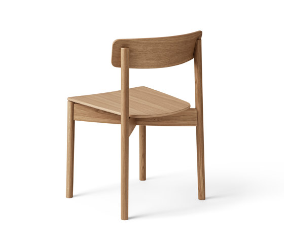T01 | Cross Chair Oak Matt lacquer | Stühle | TAKT