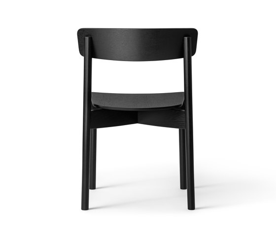 T01 | Cross Chair Oak Black lacquer | Stühle | TAKT