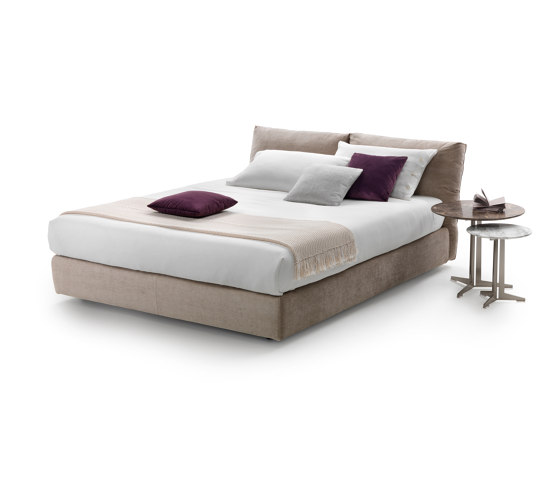 Newbridge Bed | Beds | Flexform