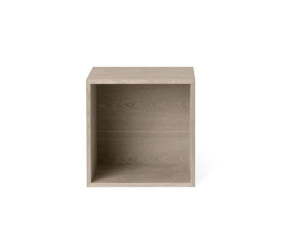 Stacked Storage System | Medium With Backboard | Étagères | Muuto