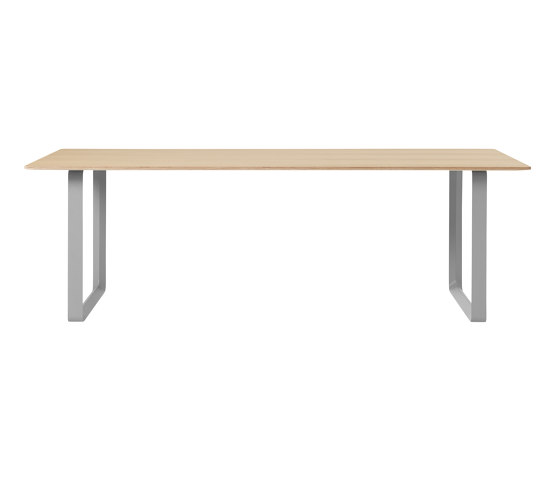 70/70 Table | 255 x 108 cm / 100.5 x 42.5" | Tables de repas | Muuto