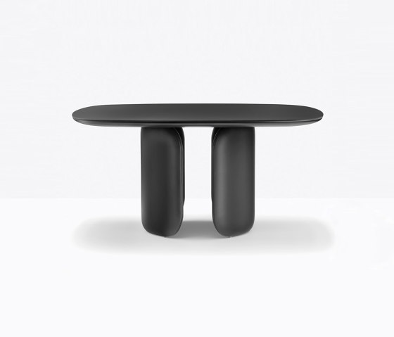 Elinor table | Dining tables | PEDRALI