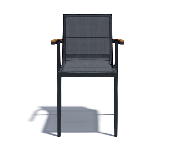 Domino
Stuhl mit Armlehne | Stühle | Atmosphera