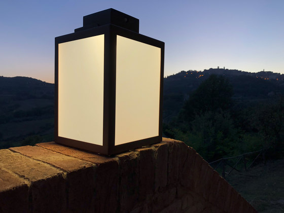 Lanterna SOLARE | LAS 400 | Lampade outdoor pavimento | LYX Luminaires