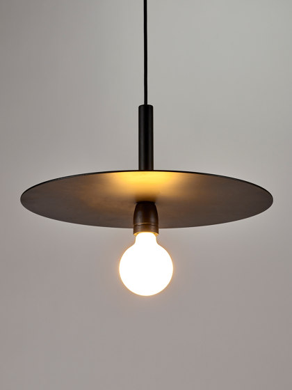 Essentials Lampe A Suspension Kvg Noir | Suspensions | Serax