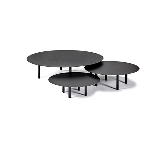 Interior Design by Bea Mombaers Round Low Table 2 | Tables d'appoint | Serax
