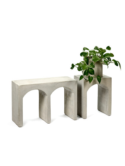 Roman Bench Double Concrete | Tavolini alti | Serax
