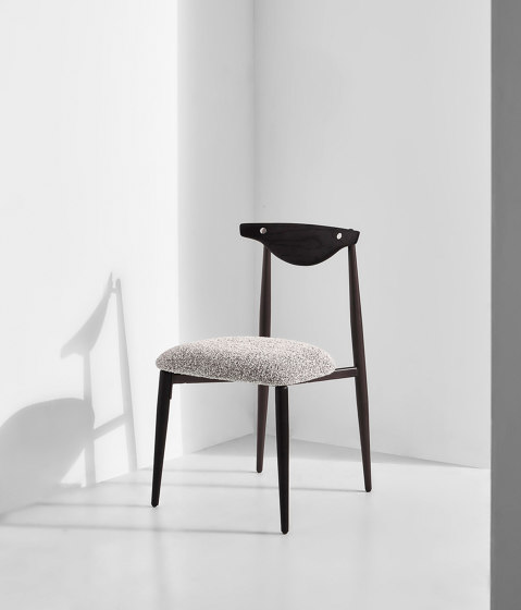 Vicuna Dining Chair | Sillas | District Eight