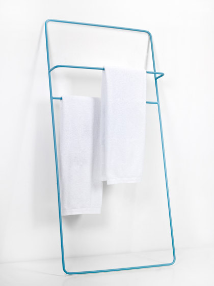 Juno Towel Rack Low Blue | Portasciugamani | Serax