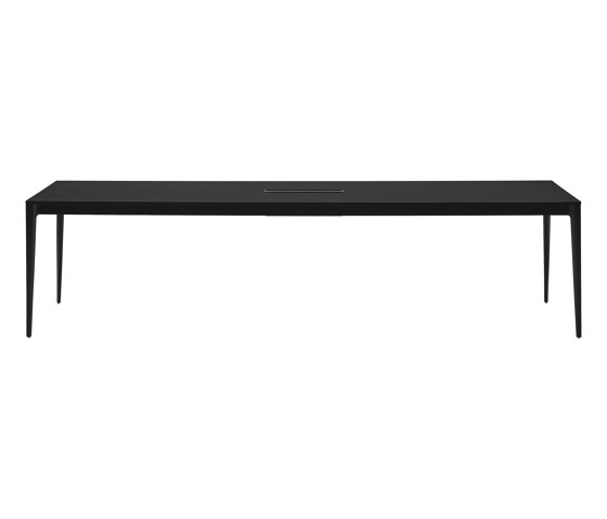 Torino Tisch T053 mit Kabelwanne | Objekttische | BoConcept