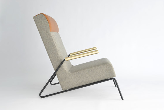 Kickstand Lounge Chair | Poltrone | Phase Design