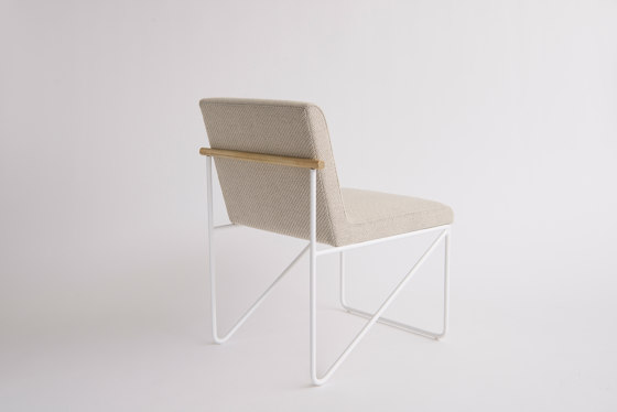 Kickstand Side Chair | Sedie | Phase Design