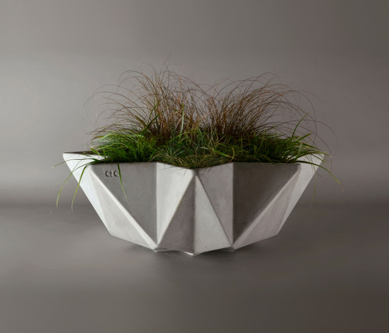 Kronen Bowl Garden, Grey Concrete |  | Adam Christopher Design