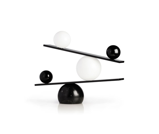 Balance Black | Lampade tavolo | Oblure