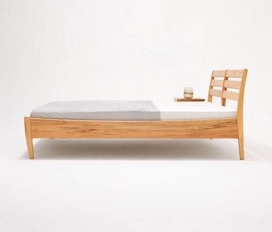 Pilar bed | Bedframes | Sixay Furniture