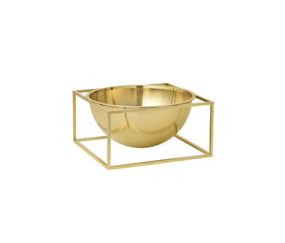 Kubus Bowl Centerpiece Large, Brass | Schalen | Audo Copenhagen