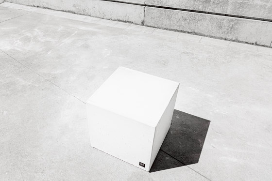 Form Cube | Tabourets | Sit