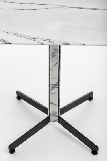 Piana Marble M | Bistro tables | Arrmet srl