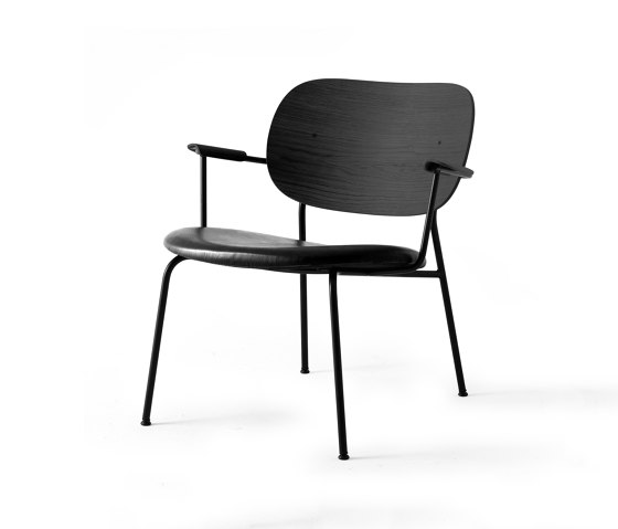 Co Lounge Chair | Black Base | Black Oak | Dakar 0842 | Chairs | Audo Copenhagen