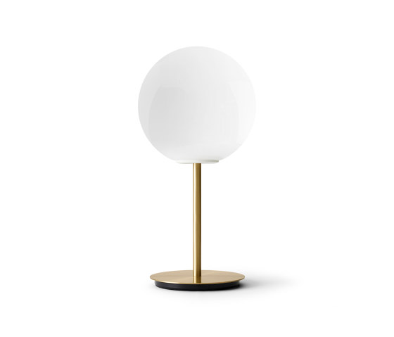 TR Bulb | Table Lamp | Brushed Brass | Shiny Opal Bulb | Lámparas de sobremesa | Audo Copenhagen