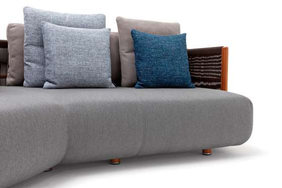 Levante Sofa | Sofas | Exteta