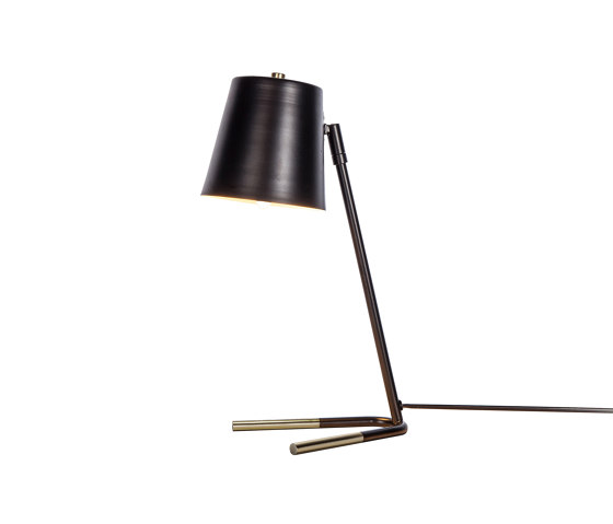 V-style Table Lamp | Lampade tavolo | Valaisin Grönlund
