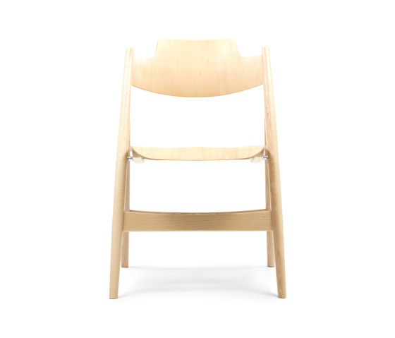 SE 18 Folding Chair | Chaises | Wilde + Spieth