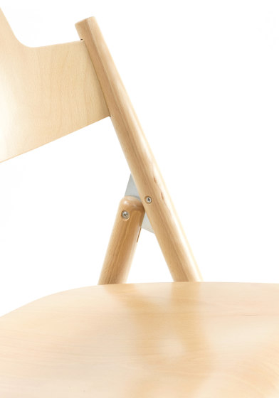 SE 18 Folding Chair | Sedie | Wilde + Spieth