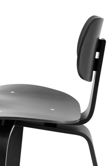 SE 42 3-Legged Chair | Sillas | Wilde + Spieth