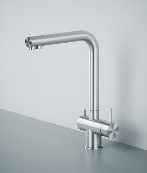 Idealaqua | Kitchen sink mixer Idealaqua series forwater treatment, with separated waterflows. | Kitchen taps | Quadrodesign