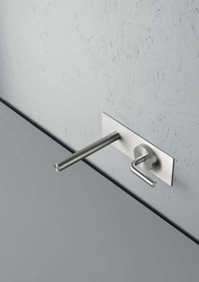 Levo | Stainless steel Wall mounted hydroprogressive mixer with spout | Wash basin taps | Quadrodesign
