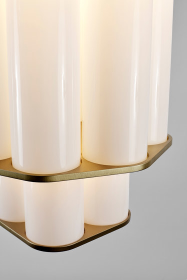 Bauer Chandelier 01 White / Brushed Brass | Suspensions | Roll & Hill