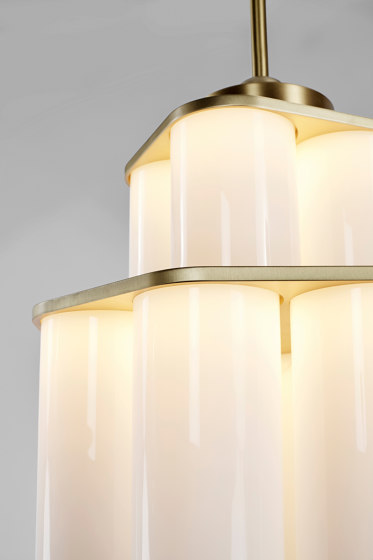 Bauer Chandelier 01 White / Brushed Brass | Suspended lights | Roll & Hill