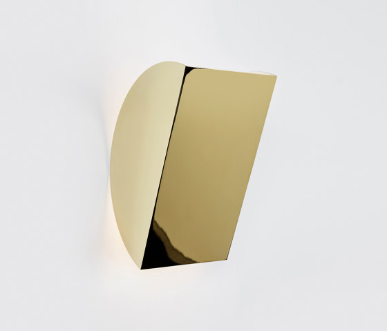 Cora Sconce (Polished brass) | Appliques murales | Roll & Hill