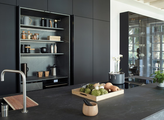 FINE Retractable tall unit | Kitchen cabinets | Santos