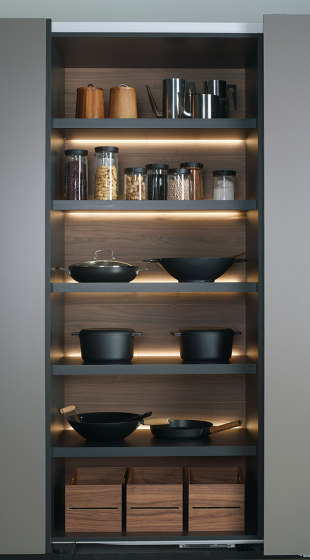 Accessories and equipment for tall units and glass door units | Organizzazione cucina | Santos