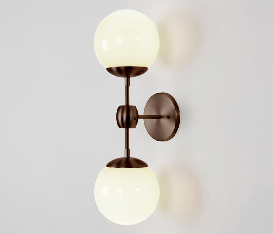 Modo Sconce - 2 Globes (Bronze/Cream) | Lampade parete | Roll & Hill