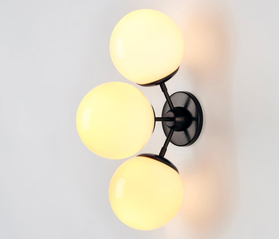 Modo Sconce - 3 Globes (Bronze/Cream) | Wall lights | Roll & Hill