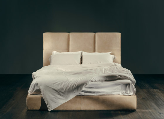 MOI AUSSI Bed | Beds | GIOPAGANI