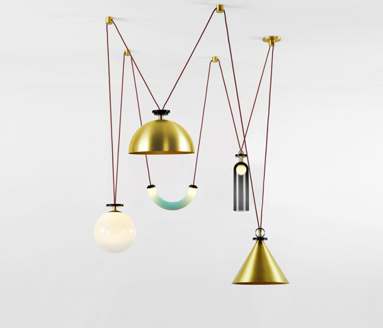 Shape Up 5-Piece Chandelier (Brushed brass cone/Brushed brass hemisphere) | Lampade sospensione | Roll & Hill