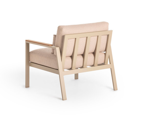 Timeless Lounge Chair | Armchairs | GANDIABLASCO