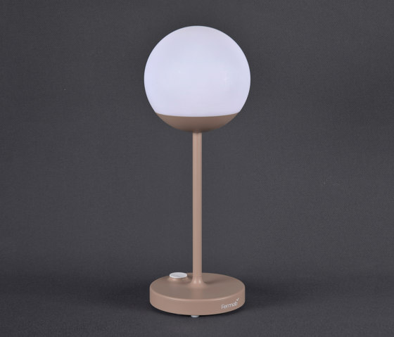 Mooon! | La Lampe H.40 cm | Lampes à poser d'extérieur | FERMOB