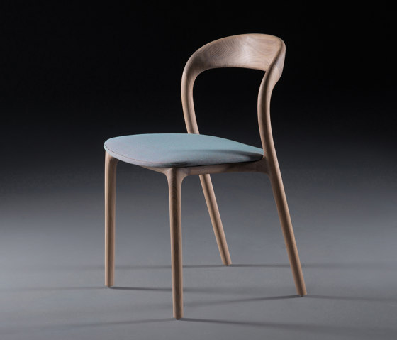 Neva light chair | Sedie | Artisan